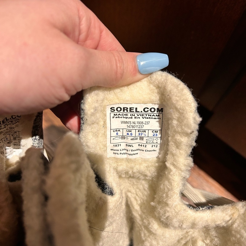 Sorel Boots Size 6